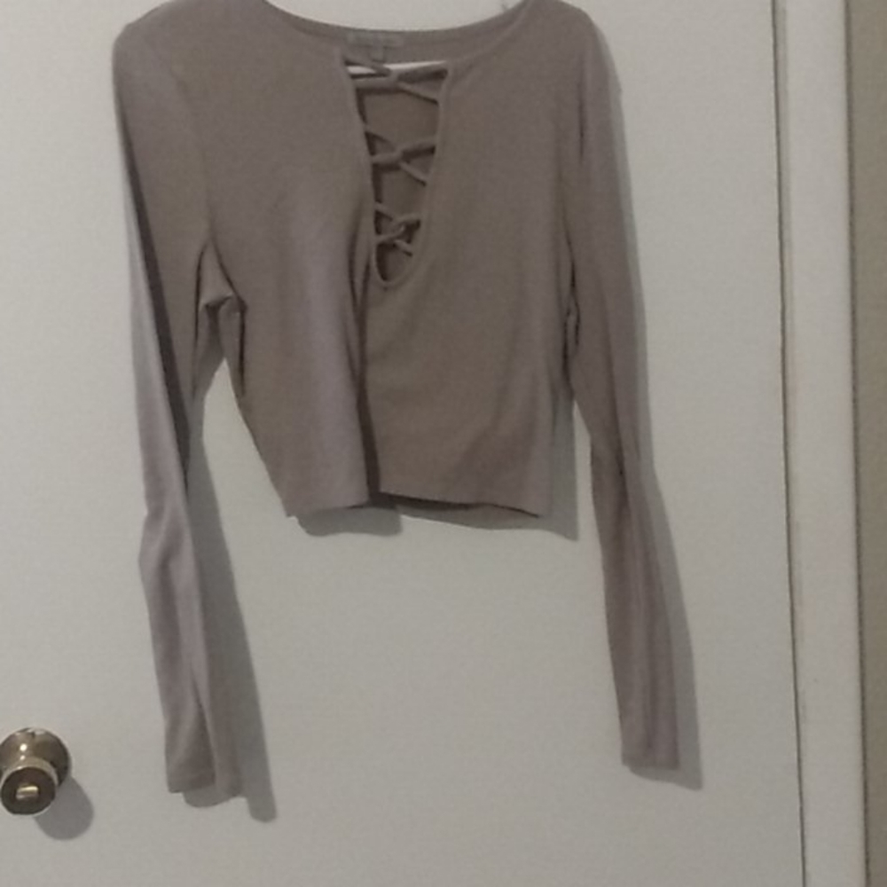 Simple beige crop top